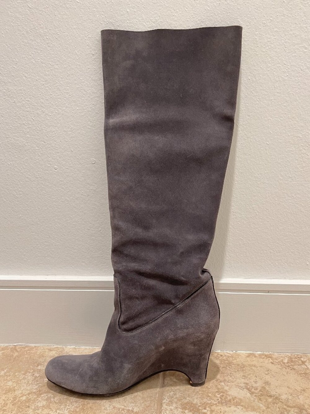 Roberto del Carlo Womens Boots Size 40.5 EU / 9.5 US Gray Suede Tall Wedge Heel